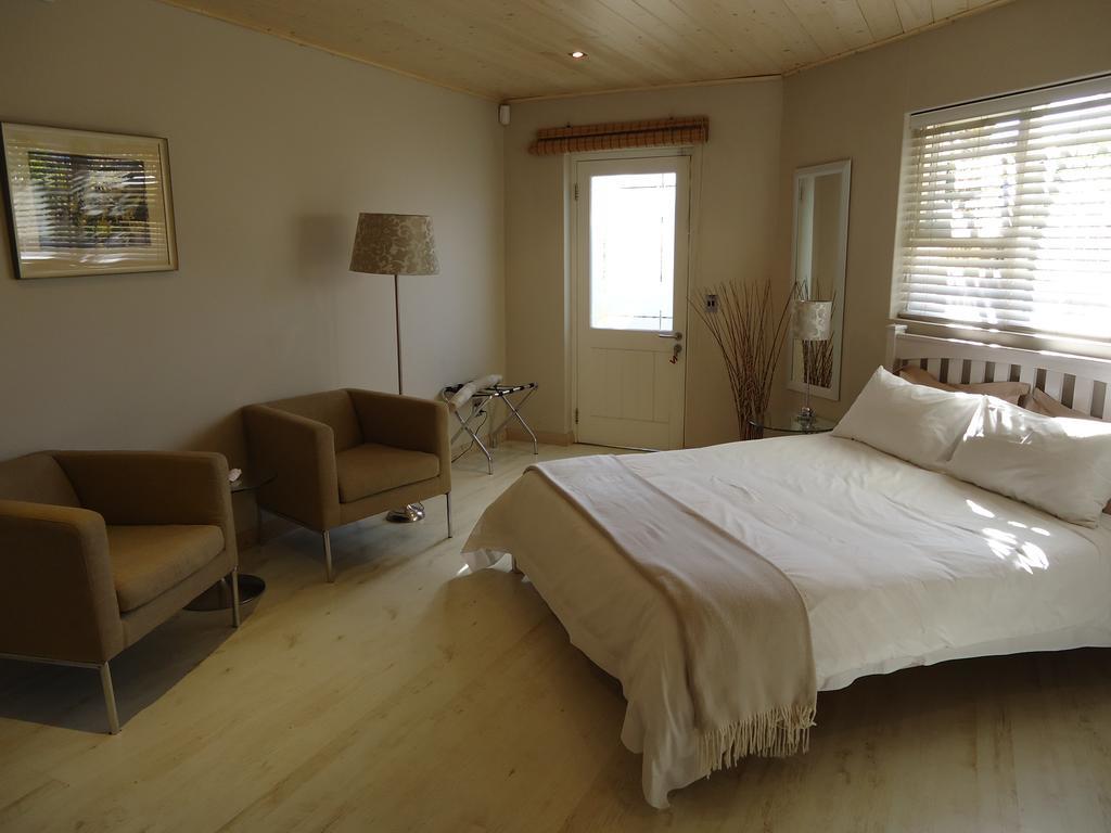 Hotel Kasa Nama Edgemead Pokoj fotografie